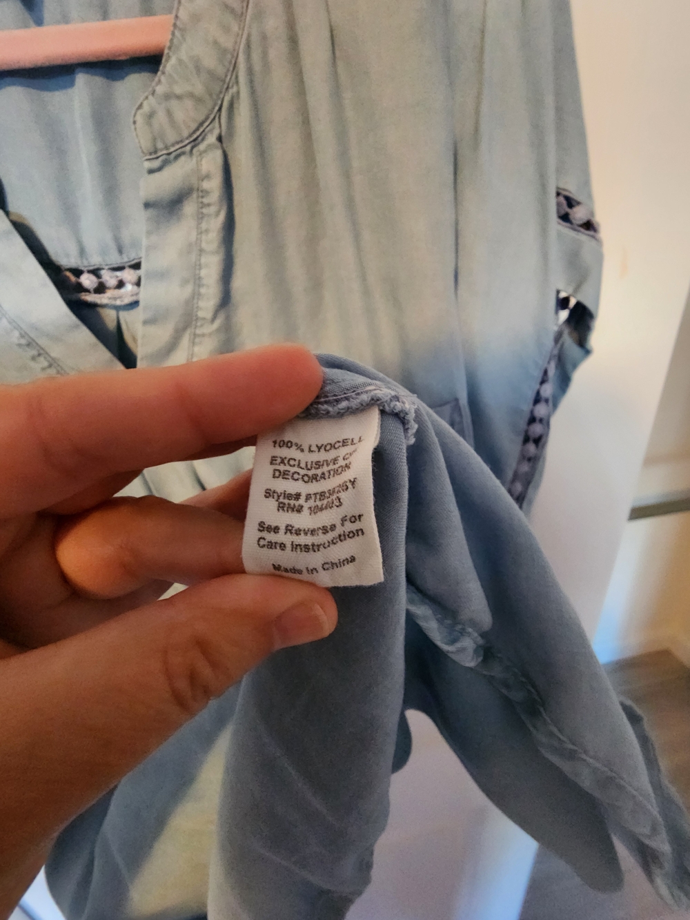 FLOWER & FEATHER Boho Pocket Blouse V-Neck with Trim Detail Light Blue 3XL - Picture 6 of 7